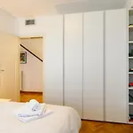 Appartement Peaceful Penthouse With Garage By Ndp Rent