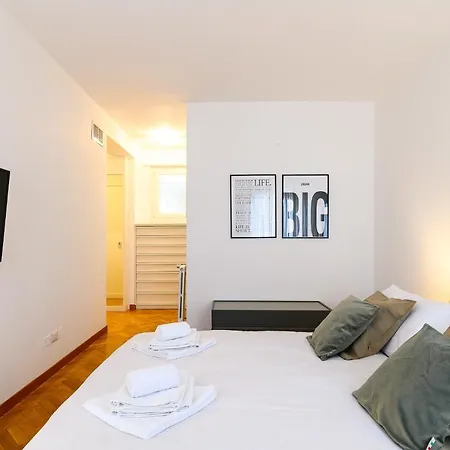 Peaceful Penthouse With Garage By Ndp Rent