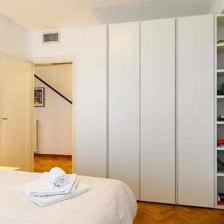 Apartman Peaceful Penthouse With Garage By Ndp Rent
